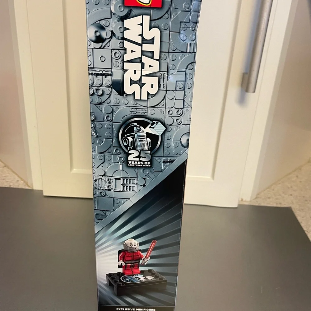 LEGO Star Wars R2-D2 Building Set 75379 1040 Pcs 10+ Exclusive Mini Figures NIB